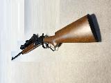 Browning Winchester 65 Carabine  levier de sous-garde, donc soumise  permis d'achat d'arme, calibre rare il faut se concentrer sur la lunette qui est une Leupold et  ce pris l a reste une trs bonne affaire...