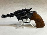 Colt Official Police Petit revolver de police fabriqu en 1948, c'est un Colt, avis aux...