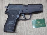 Sig Sauer P228 700.00 à vendre d'occasion sur 18bis.ch Sig Sauer P228 700.00 à vendre d'occasion sur 18bis.ch